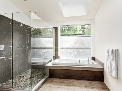 Shower with Built-in Niche and Stone Accents
